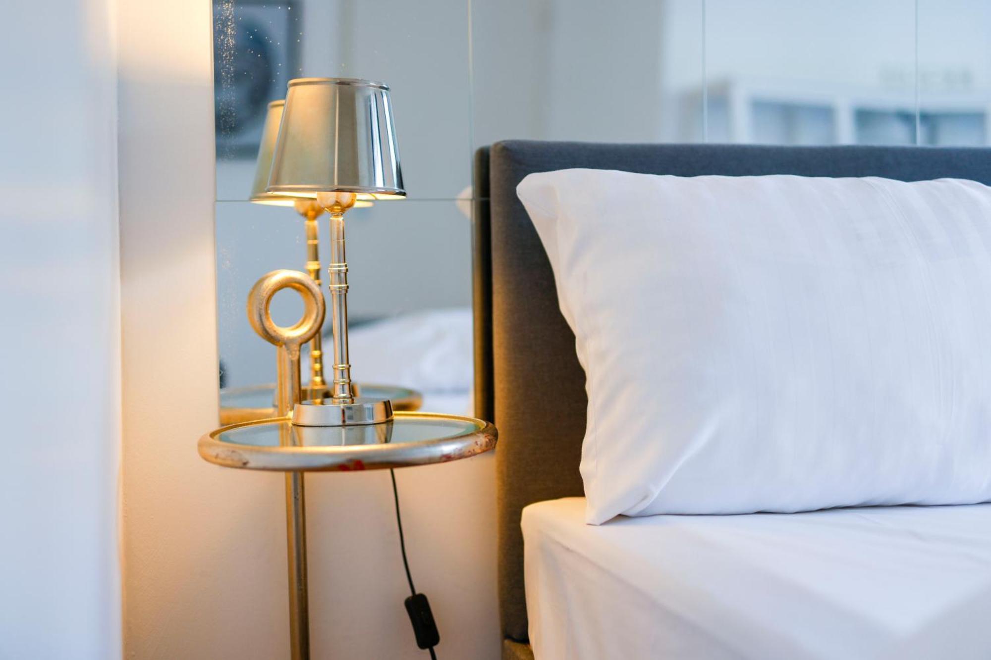Sleephotels Alsterroom ハンブルク エクステリア 写真